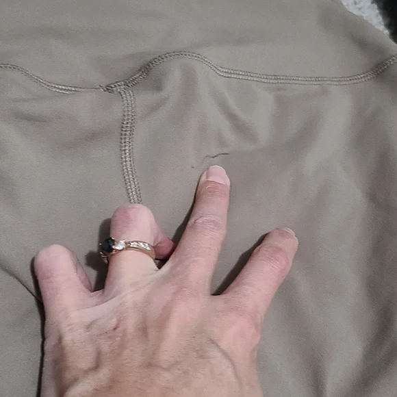 Lot 2 Alo Yoga Goddess Leggings Camel/Ivory and Marble/Black Medium - Picture 7 of 11